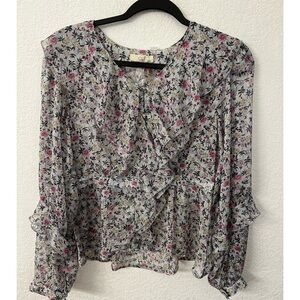 Easel blouse size medium